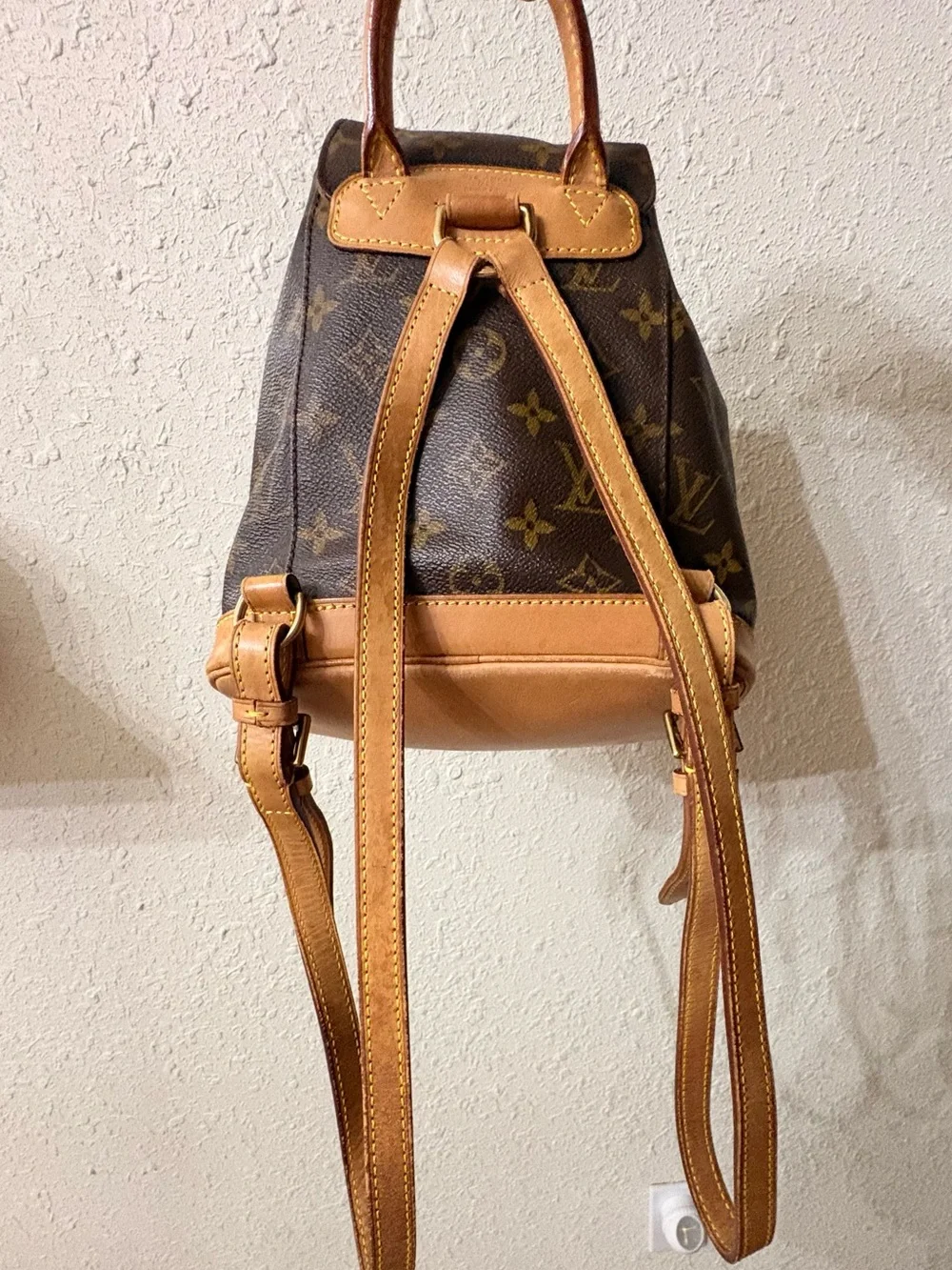 Louis Vuitton classic louis